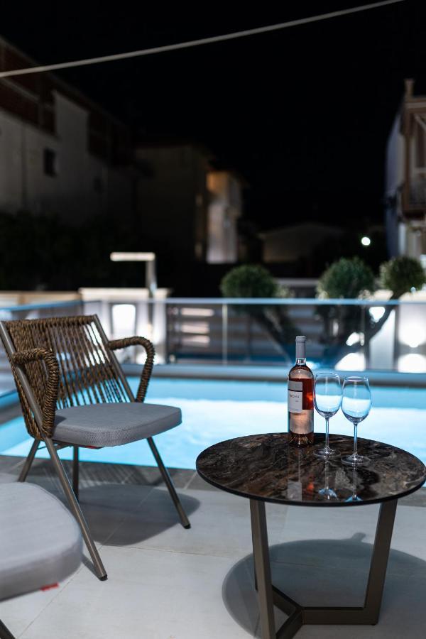 Ammos Luxury Apartments Vrasná Exterior foto